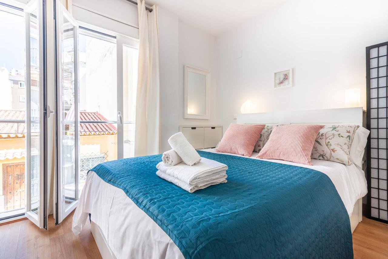Sea & Wave Adela Boutique Apartment มาลากา ภายนอก รูปภาพ