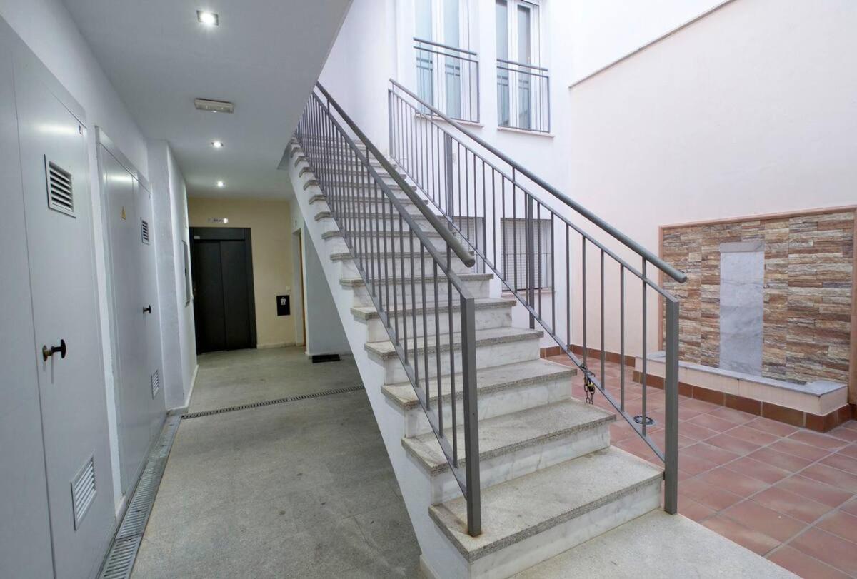 Sea & Wave Adela Boutique Apartment มาลากา ภายนอก รูปภาพ